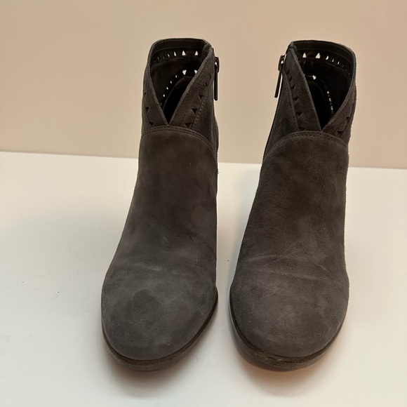 New Vince Camuto Fritan Bootie - Picture 7 of 10